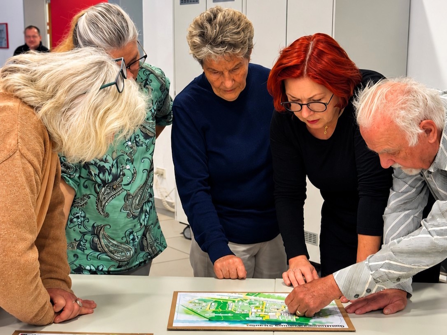 In konstruktiver Runde beim zweiten Zukunftsforum Talachse Eitorf. Bürgerinnen und Bürger diskutierten den Rahmenplan und Entwürfe für ausgewählte Schlüsselorte.